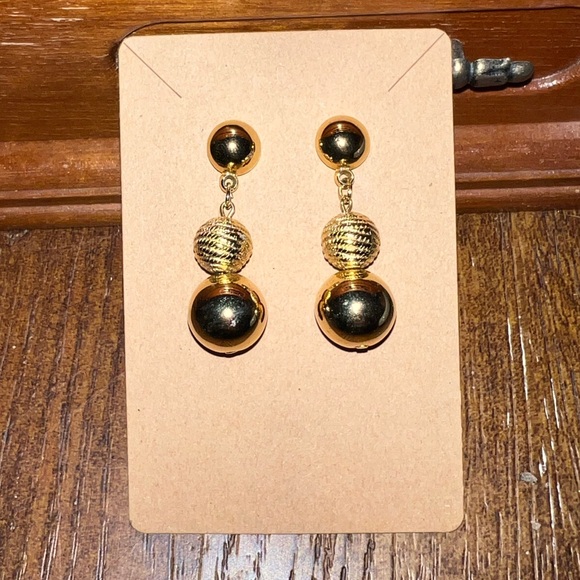 Vintage Gold Tone Triple Beaded Dangle Earrings - Picture 1 of 5